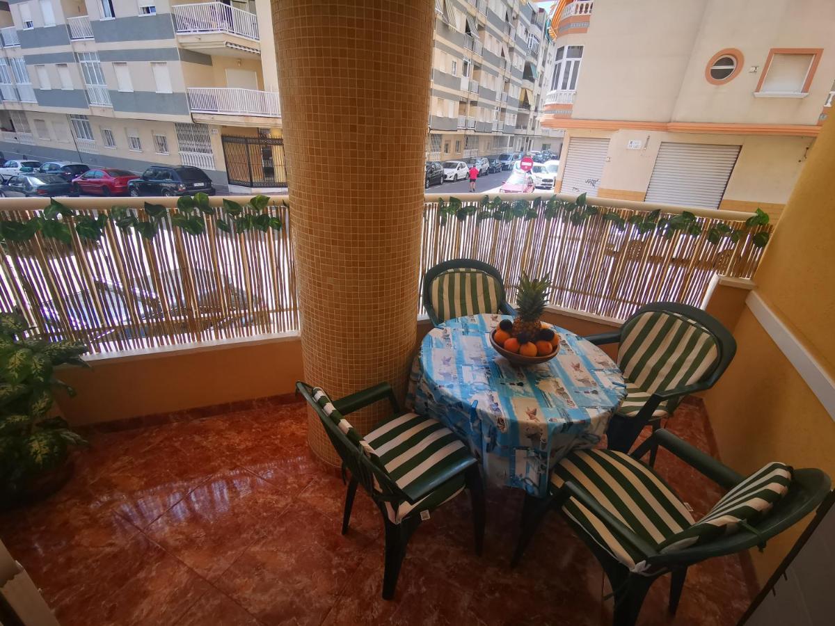 Rent An Apartment In Torrevieja Exterior photo